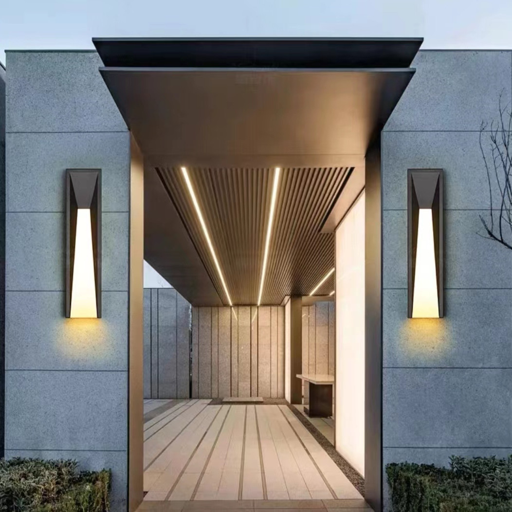Modern simple outdoor waterproof wall lamp